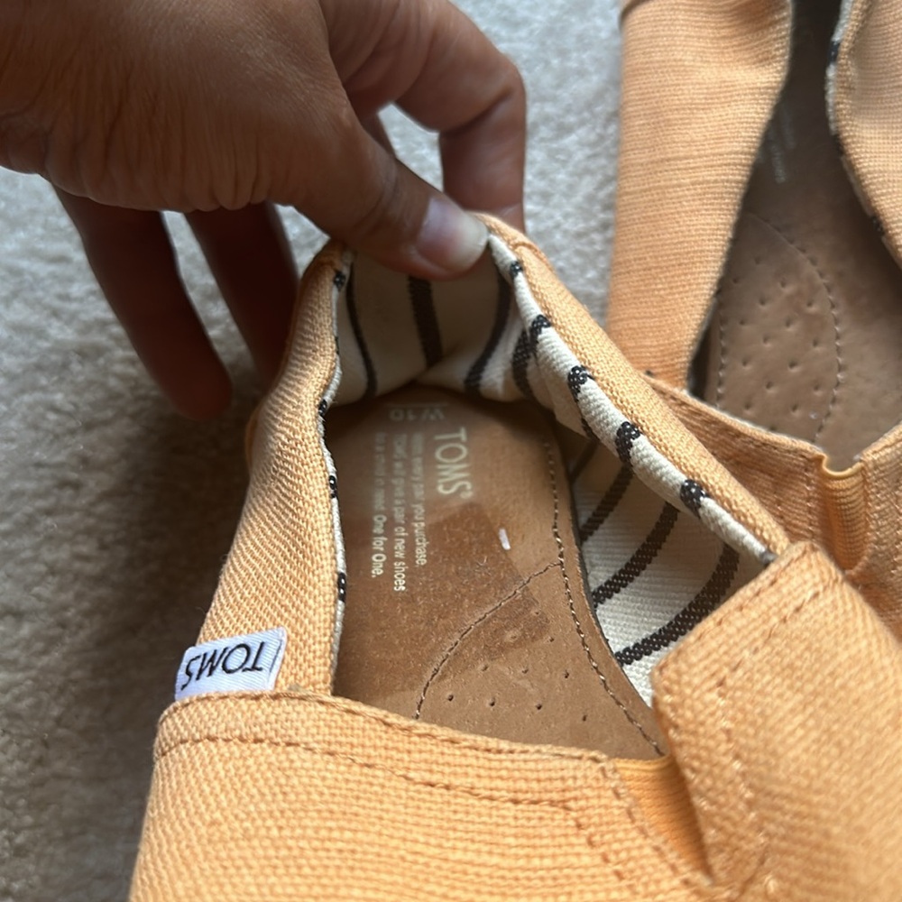 Toms Canvas Shoes View 3